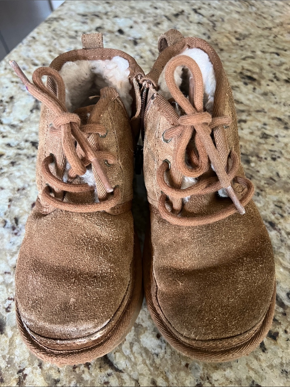 UGG Kids Chestnut Suede Lace-Up Shearling Boots